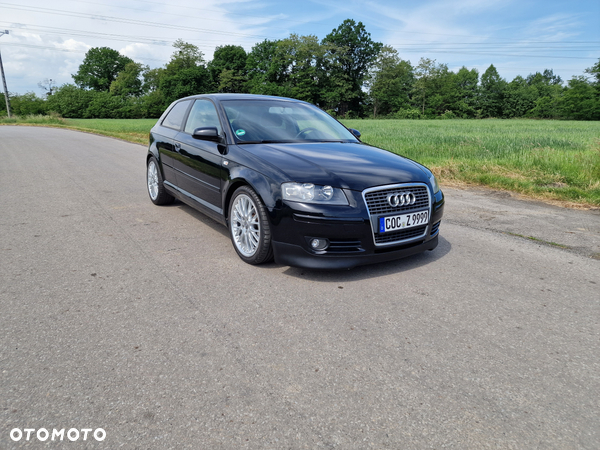 Audi A3 1.6 Ambiente - 4