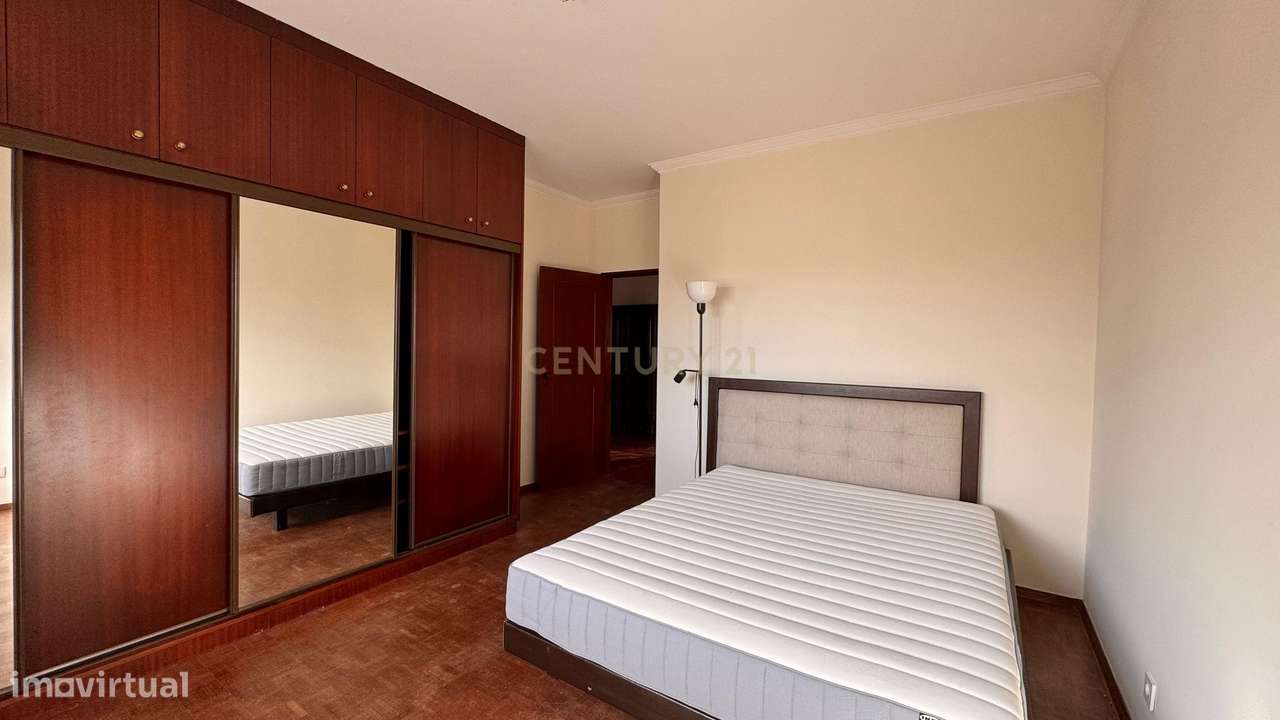 Moradia T5 com Terreno Generoso  - Mafra-39