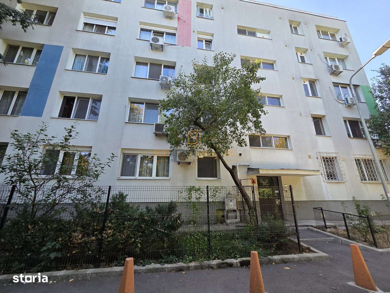 Apartament 2 camere decomandat de vanzare, Sos Berceni, Str Moldovita