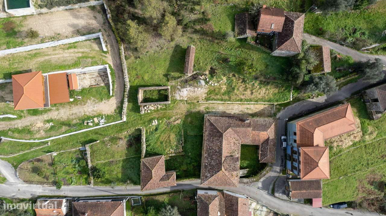 Casa situada em Paredes, São Pedro do Sul, com uma área total de 550 m - Grande imagem: 5/36