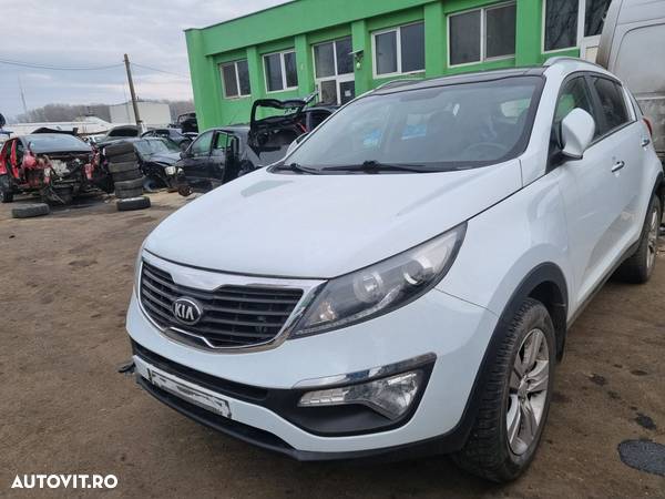 Prag stanga ornamental Kia Sportage 3  [din 2010 pana  2014] - 3