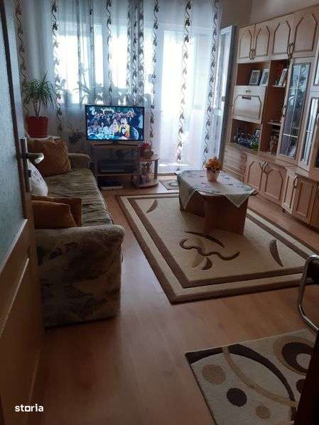 Vând apartament 2 camere - Imagine principală: 4/5