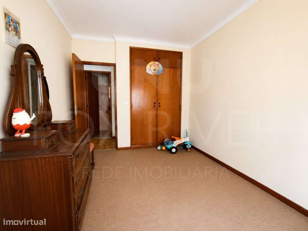 Apartamento T3 - Centro de Valença-11