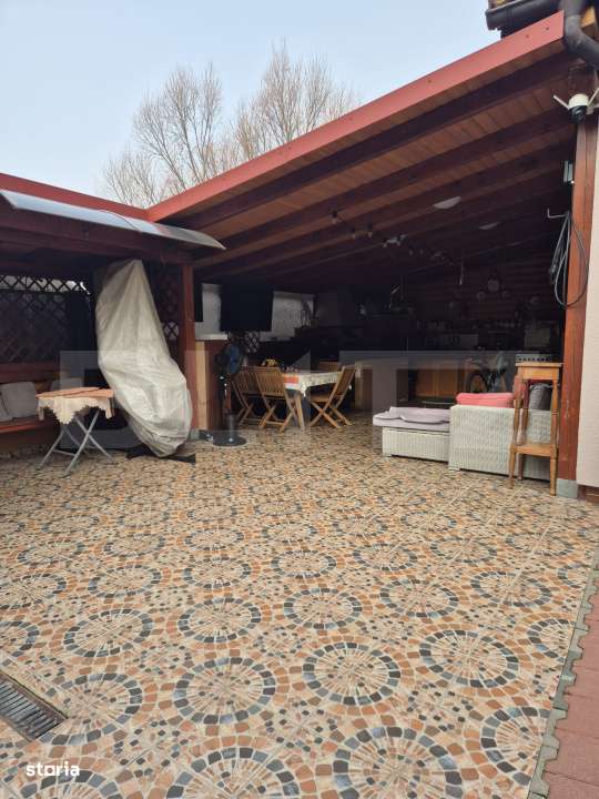 Vila superba de vanzare in Sangiorgiu, zona exclusivista - Imagine principală: 4/19