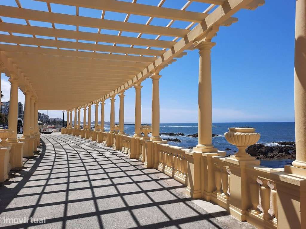Apartamento renovado na Foz do Douro-10