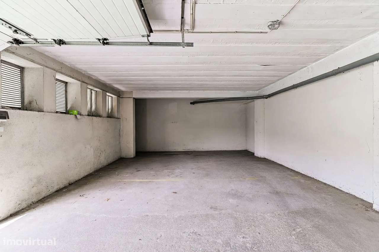 T3 no Centro de Barcelos, com Suíte e 3 frentes-23