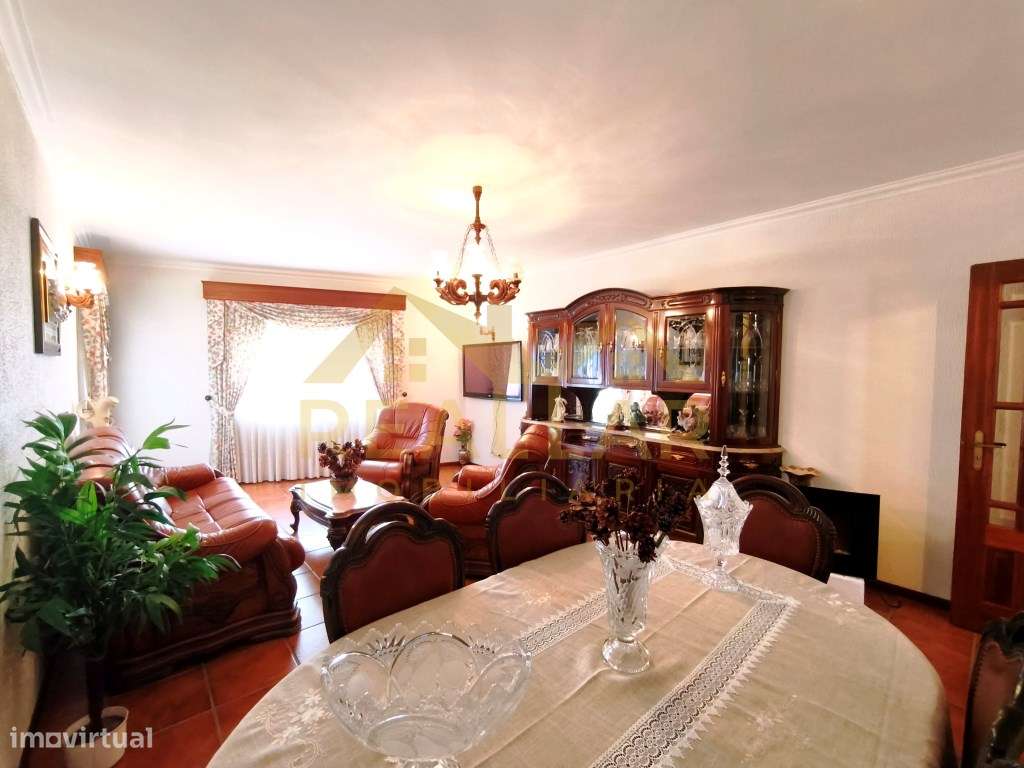 Apartamento T2 com elevador e garagem fechada - Grande imagem: 5/25