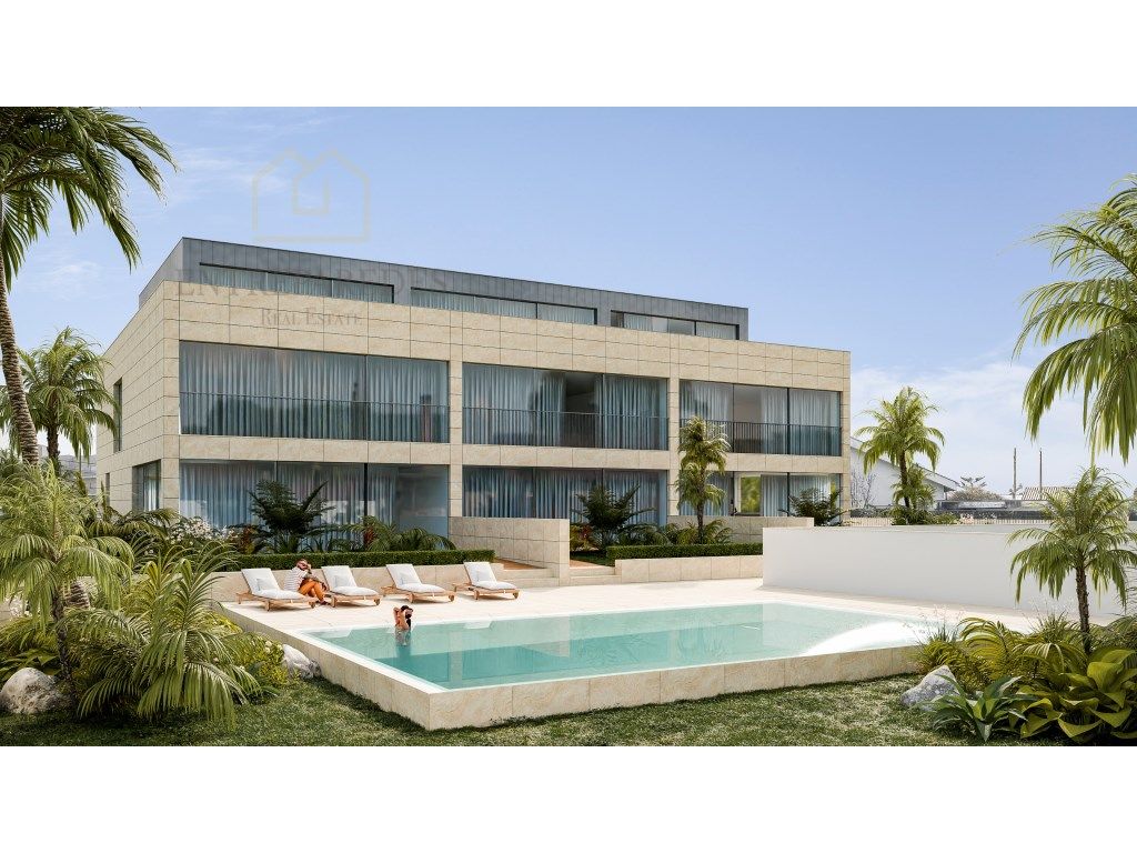 Terreno com PIP aprovado para 3 moradias geminadas, com piscina, pa... - Grande imagem: 1/15