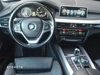 BMW X5 xDrive50i - 7