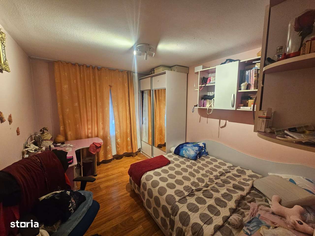 Apartament cu 3 camere de vânzare în Curtea de Argeș. - Imagine principală: 5/12