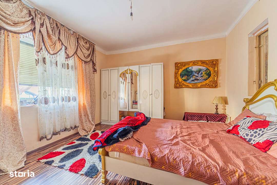 Casa Arad zona Biserica sarbeasca-4