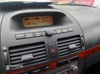 Toyota Avensis 2.0 VVT-i Combi Sol - 13