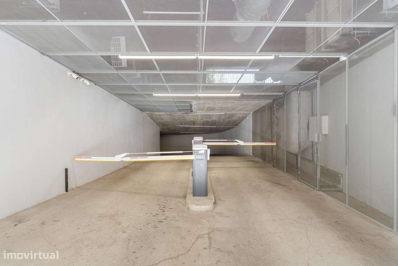 Apartamento T2 com piscina, Graça, Lisboa-24