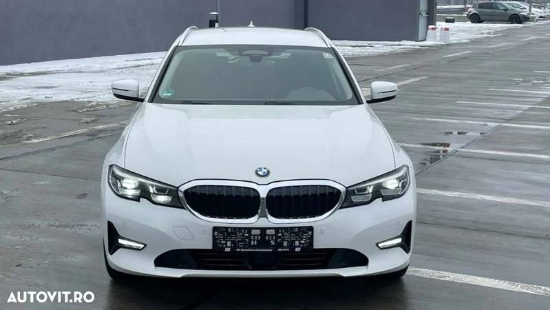 BMW Seria 3 320d Touring xDrive Aut. Sport Line - 7