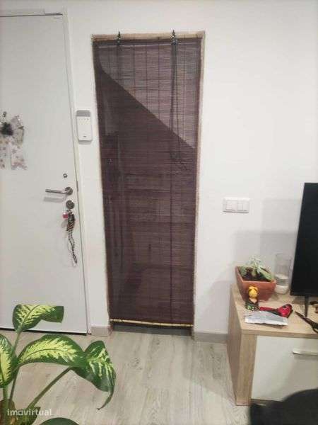 Moradia geminada T3 situada em Setúbal - Oportunidade!-5