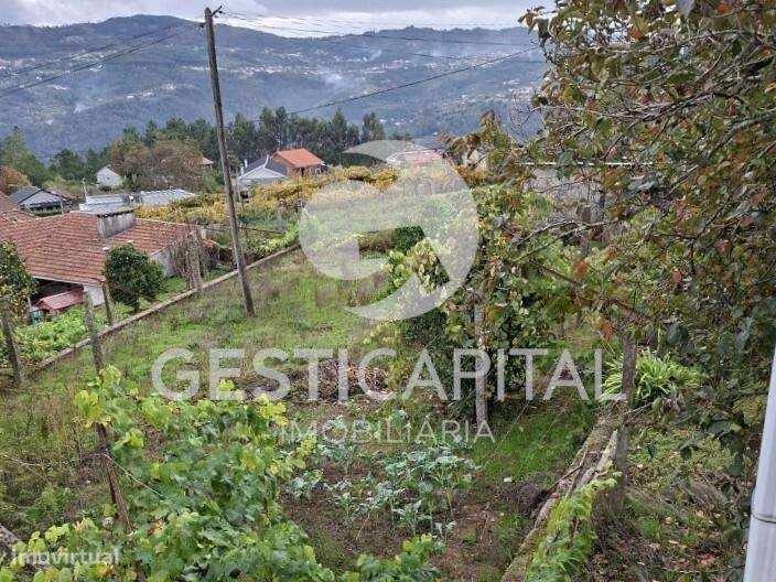 Moradia T3 com quintal em Sande, Marco de Canaveses-33