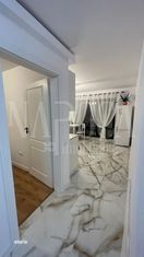 Apartament 3 camere de vanzare in Floresti