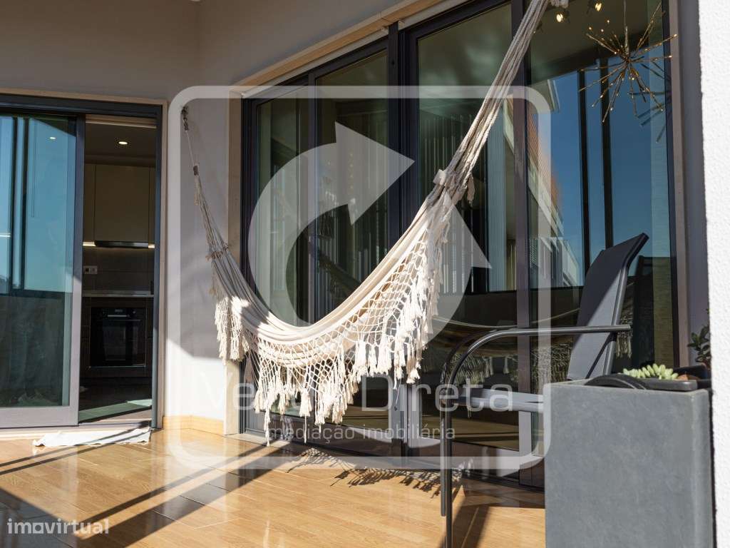 Apartamento T3 em Setúbal com box e vista para Serra da Arrábida-5