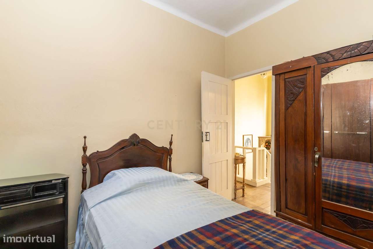 Moradia Geminada Bairro do Pombal, Almada - Grande imagem: 4/44