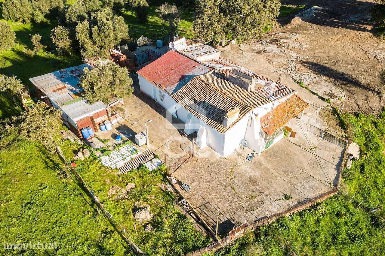 Propriedade com 12ha, 2 casas urbanas e 10 casas rústicas | Évora - Grande imagem: 5/26