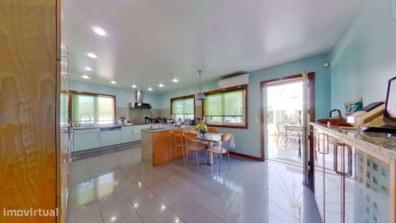 Moradia 4 Frentes | Piscina-36