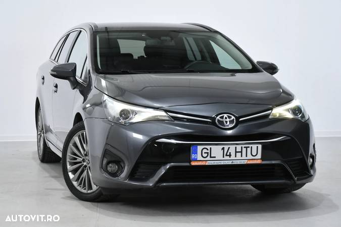 Toyota Avensis - 1