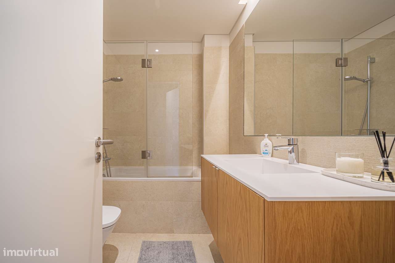 T4 | 183 m² | Miraflores | Vistas Monsanto + Rio-29