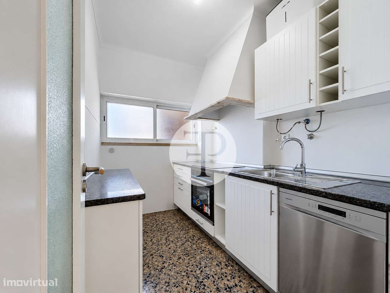 T3 remodelado no centro das Caldas da Rainha, último piso com varanda-7