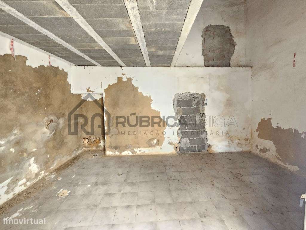 Casa no centro de Loulé para comercio ou habitação v1 nova ( em Con...-6