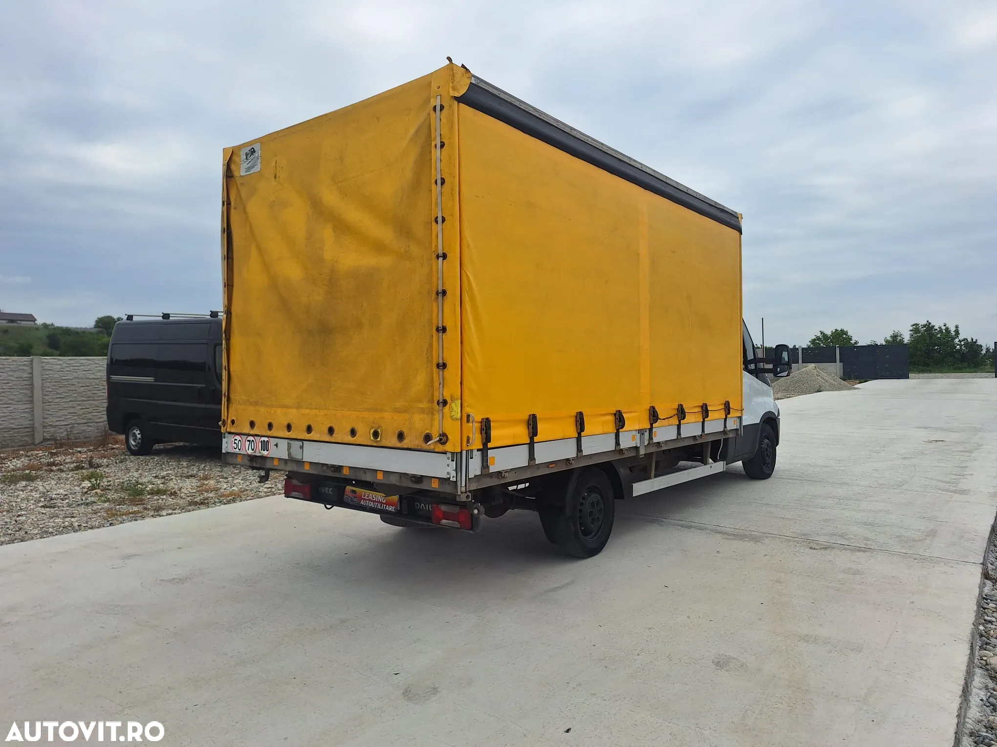 Iveco Daily Prelata 4.40m - 9