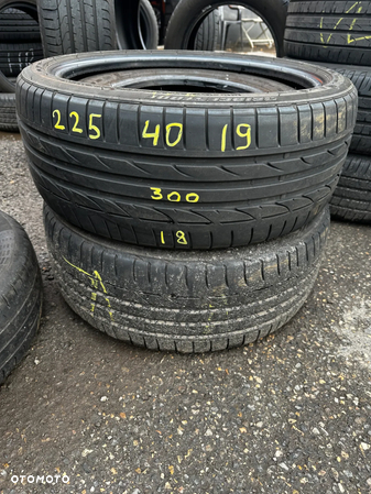 225/40x19 Bridgestone - 3