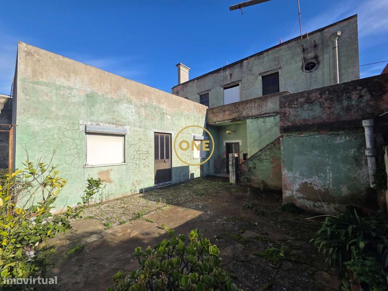 Moradia para Habitação + Comércio-18