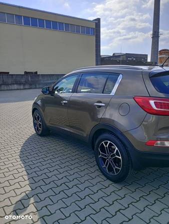 Kia Sportage 2.0 CRDI L - 9