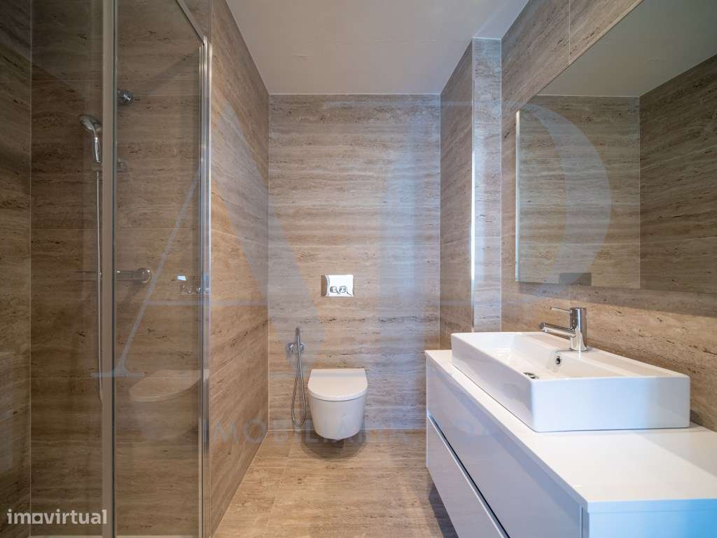 Apartamento T3 de Excelência na Av. de Londres-9