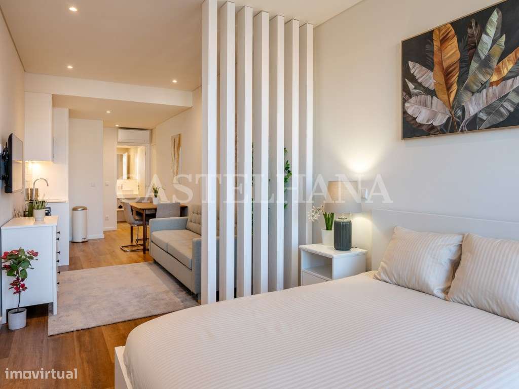 Apartamento T2 com varanda na zona histórica do Porto - Grande imagem: 3/54