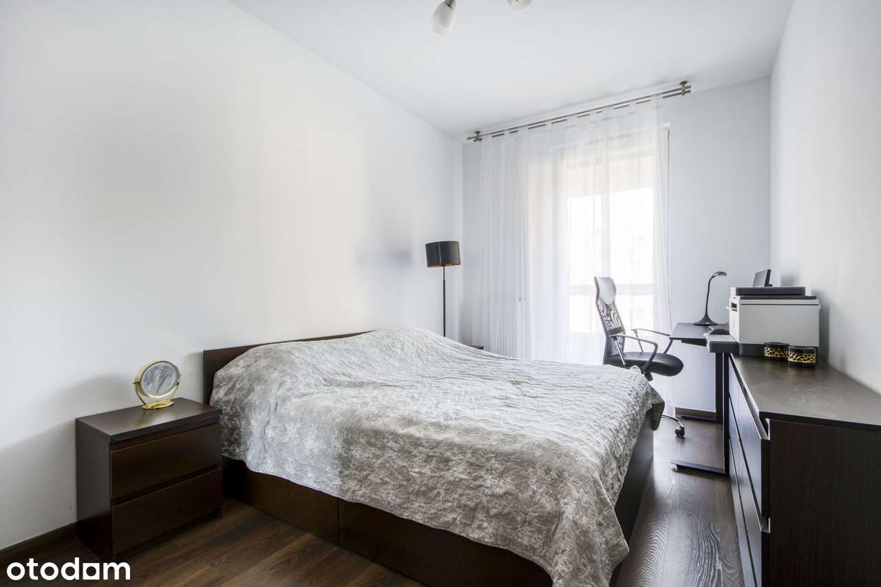 ul. Kolska, apartamentowiec, 3 pokoje, 2 balkony, m.postojowe, komórka-6