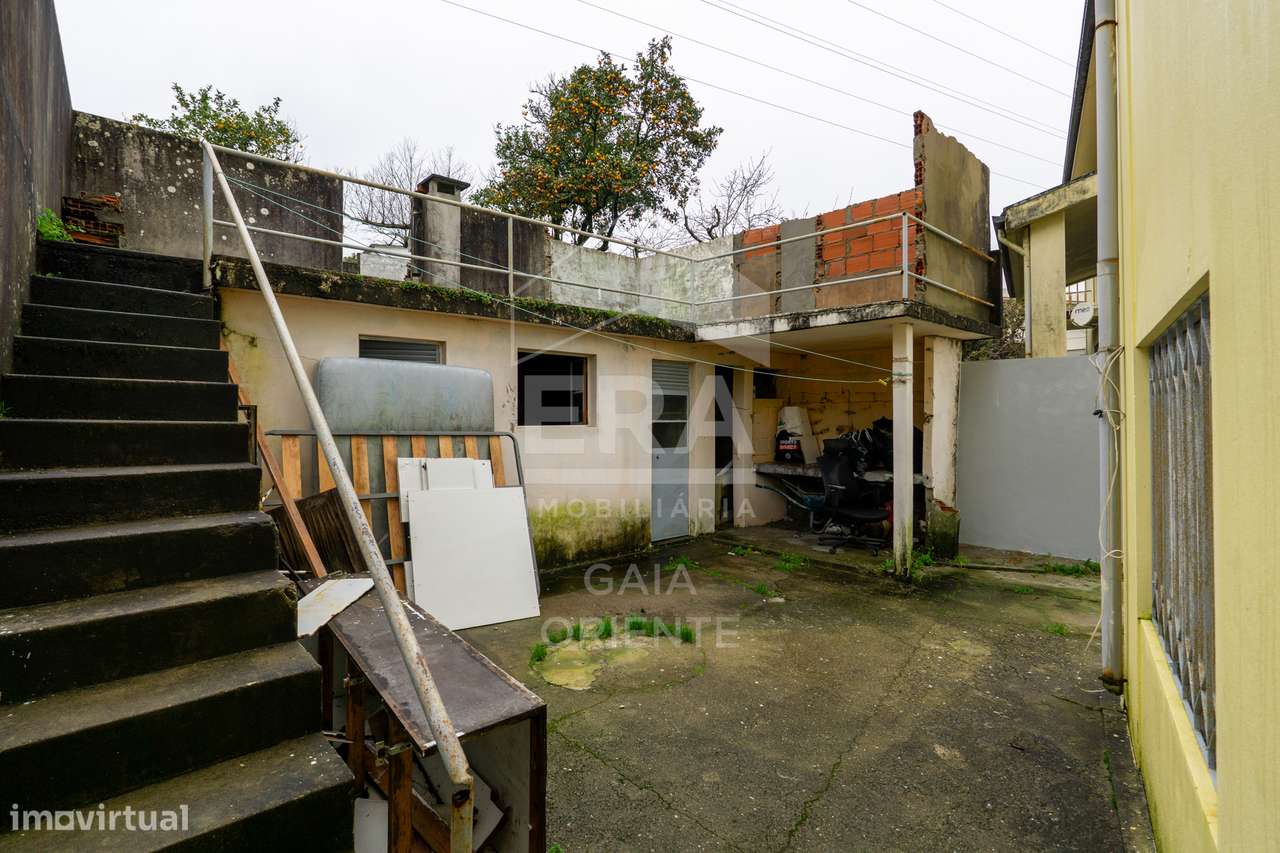 Moradia Isolada T5 com Terreno na N1-24