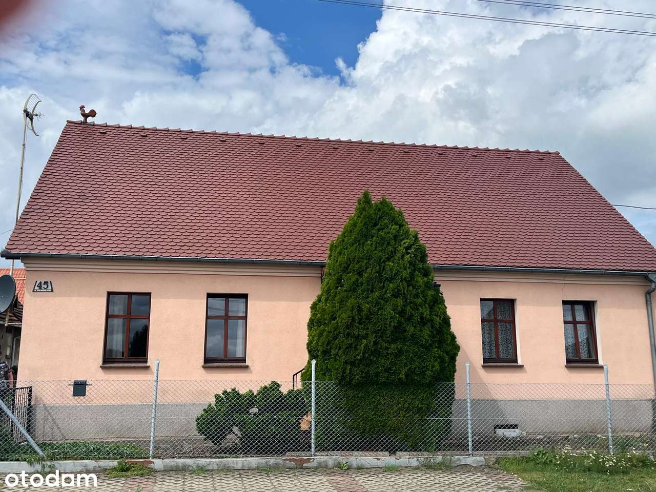 Wyjątkowy dom z potencjałem i dużą działką w sercu Doliny Baryczy