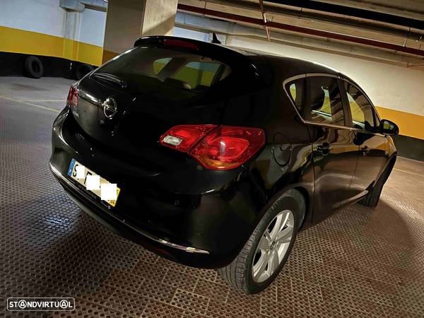 Opel Astra 1.4 Executive - 12