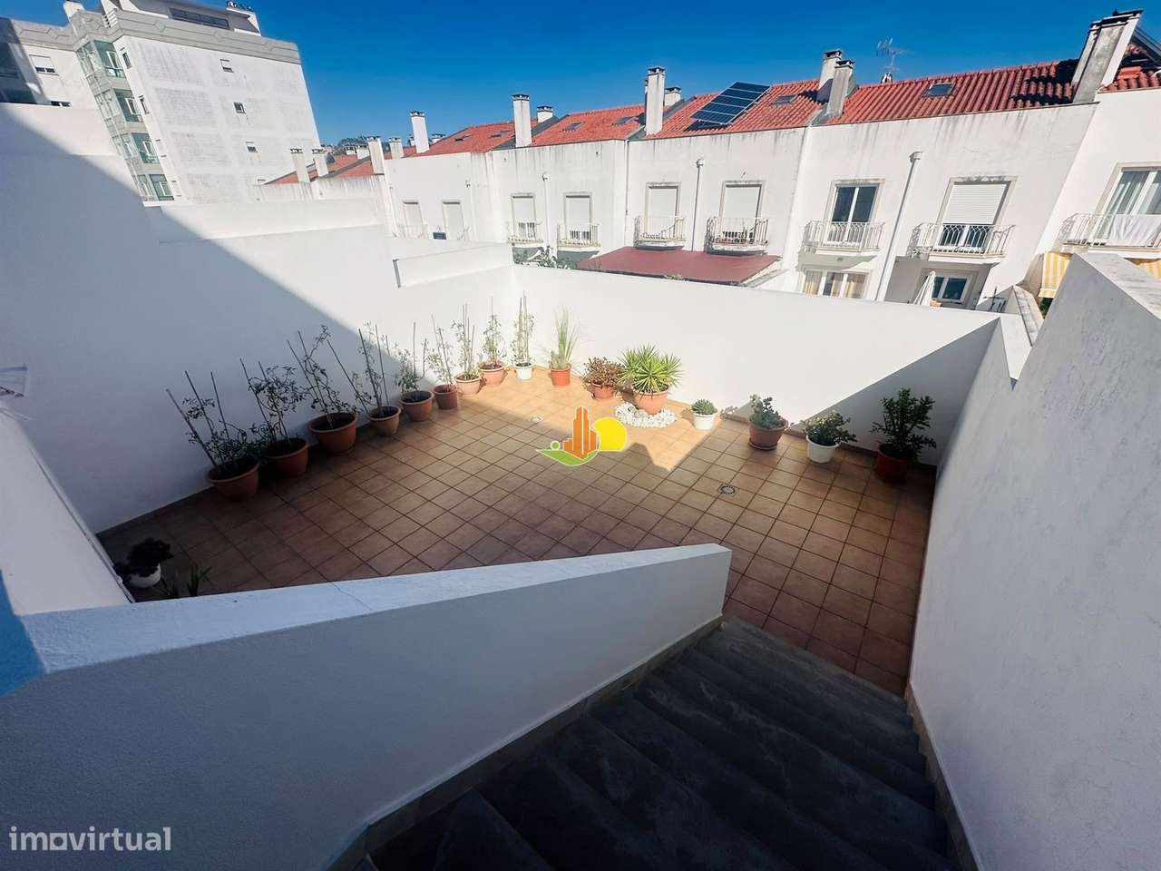 Moradia T4 com dois terraços!-11