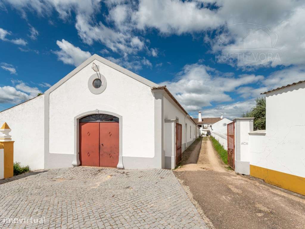Um Refúgio Exclusivo no Coração do Alentejo | Assumar, Portugal-12