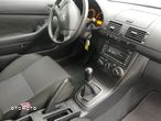 Toyota Avensis 1.8 VVT-i Sol - 17