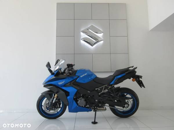 Suzuki GSX - 1