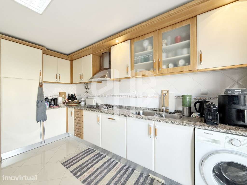 Apartamento T3 / C/Parqueamento // Santa Marta Corroios-8