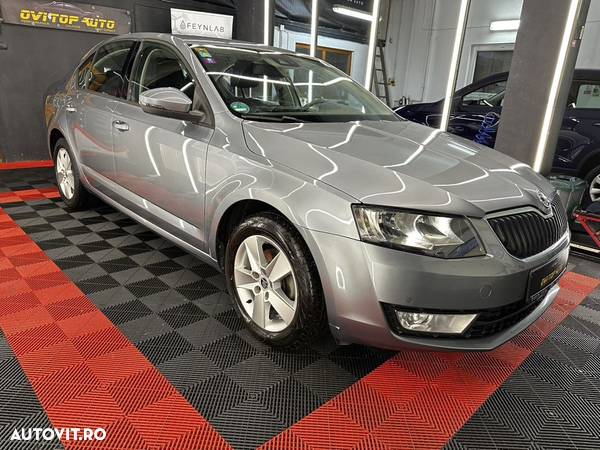 Skoda Octavia 1.6 TDI AMBITION - 3