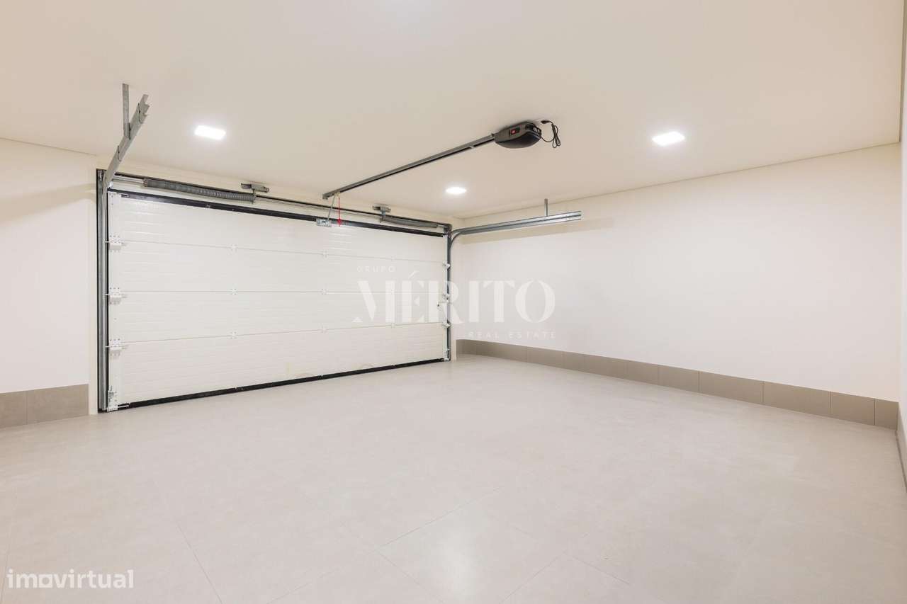 MORADIA T3 GEMINADA - NOVA-10