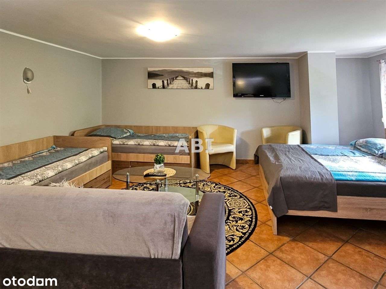 Pensjonat z dużą działką-18