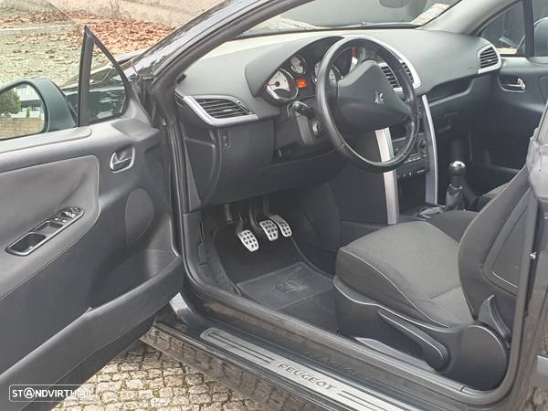 Peugeot 207 CC 1.6 HDi FAP Sport - 11