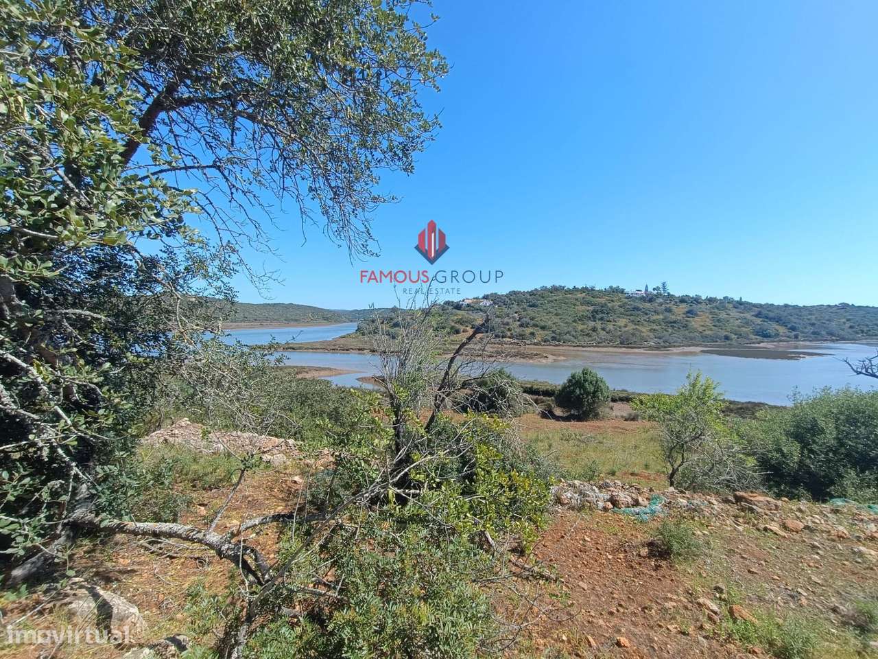 Quinta com 9 Hectares , junto ao rio Arade excelente investimento-27