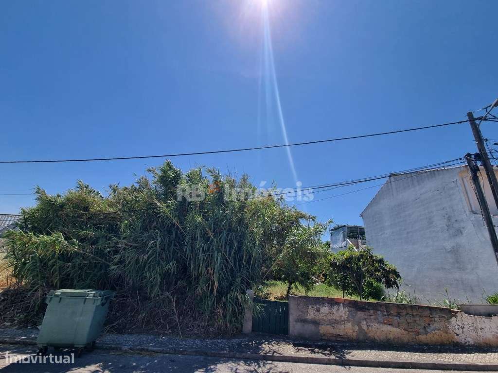 Terreno com 396 m2 para construção, na freguesia de N. Sra. de Fátima - Grande imagem: 3/6